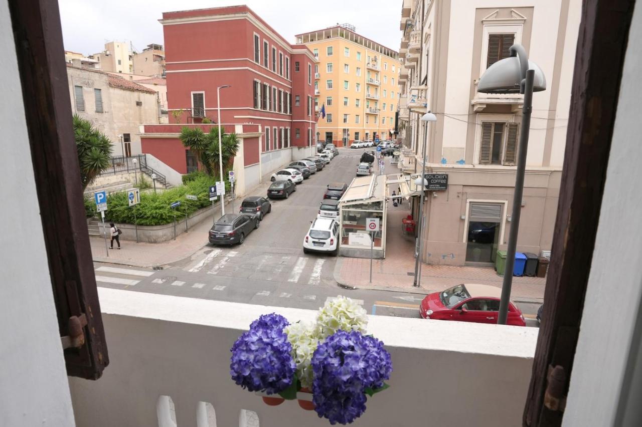 Luxury Rooms Paoli 19 Cagliari Eksteriør billede